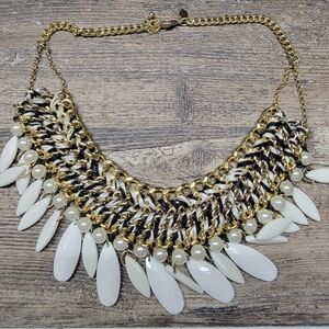 Express Fashion-Necklace Gold/White NWT